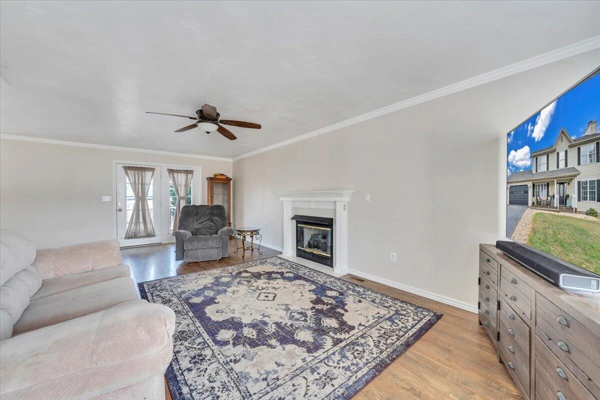 1924 Bloomfield AVE - Photo 25