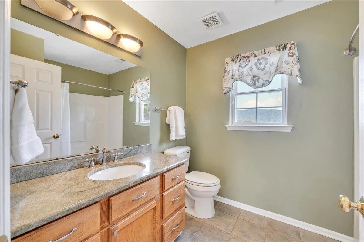 1924 Bloomfield AVE - Photo 34