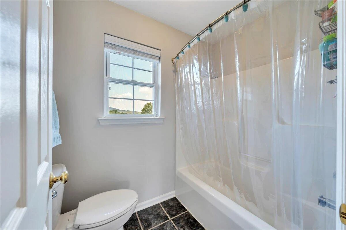 1924 Bloomfield AVE - Photo 37