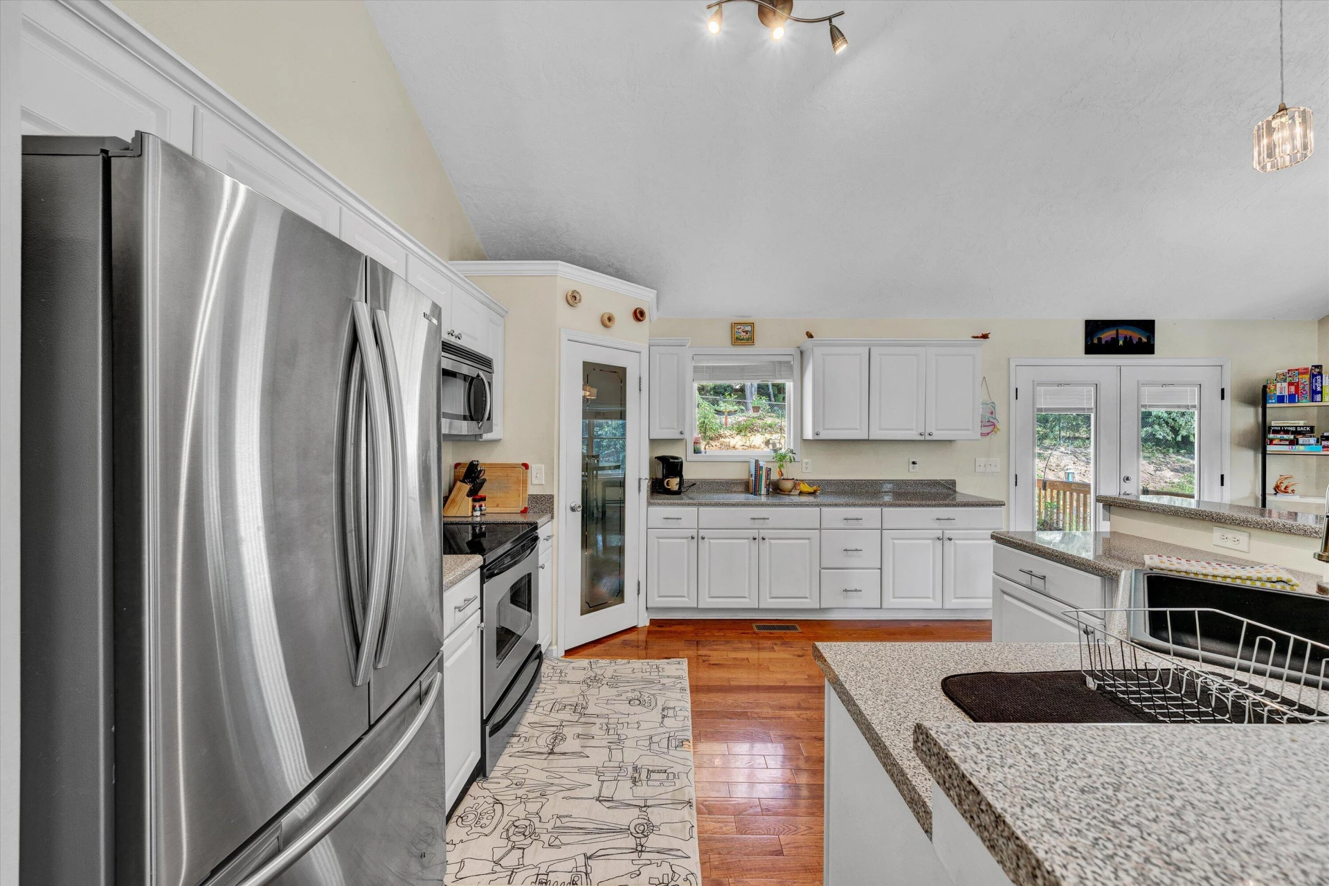 3857 Park LN - Photo 11