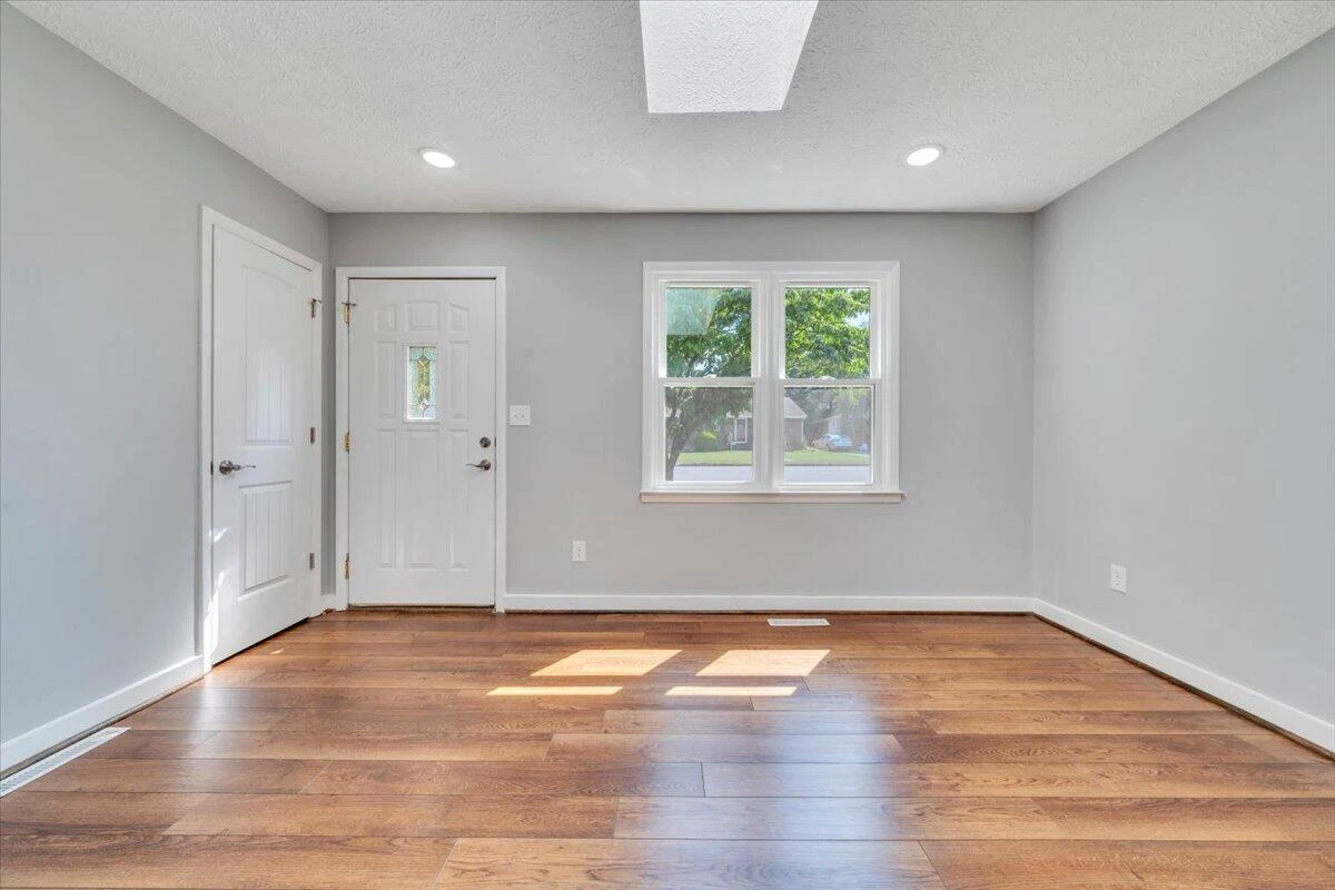 407 Bonhill DR - Photo 15