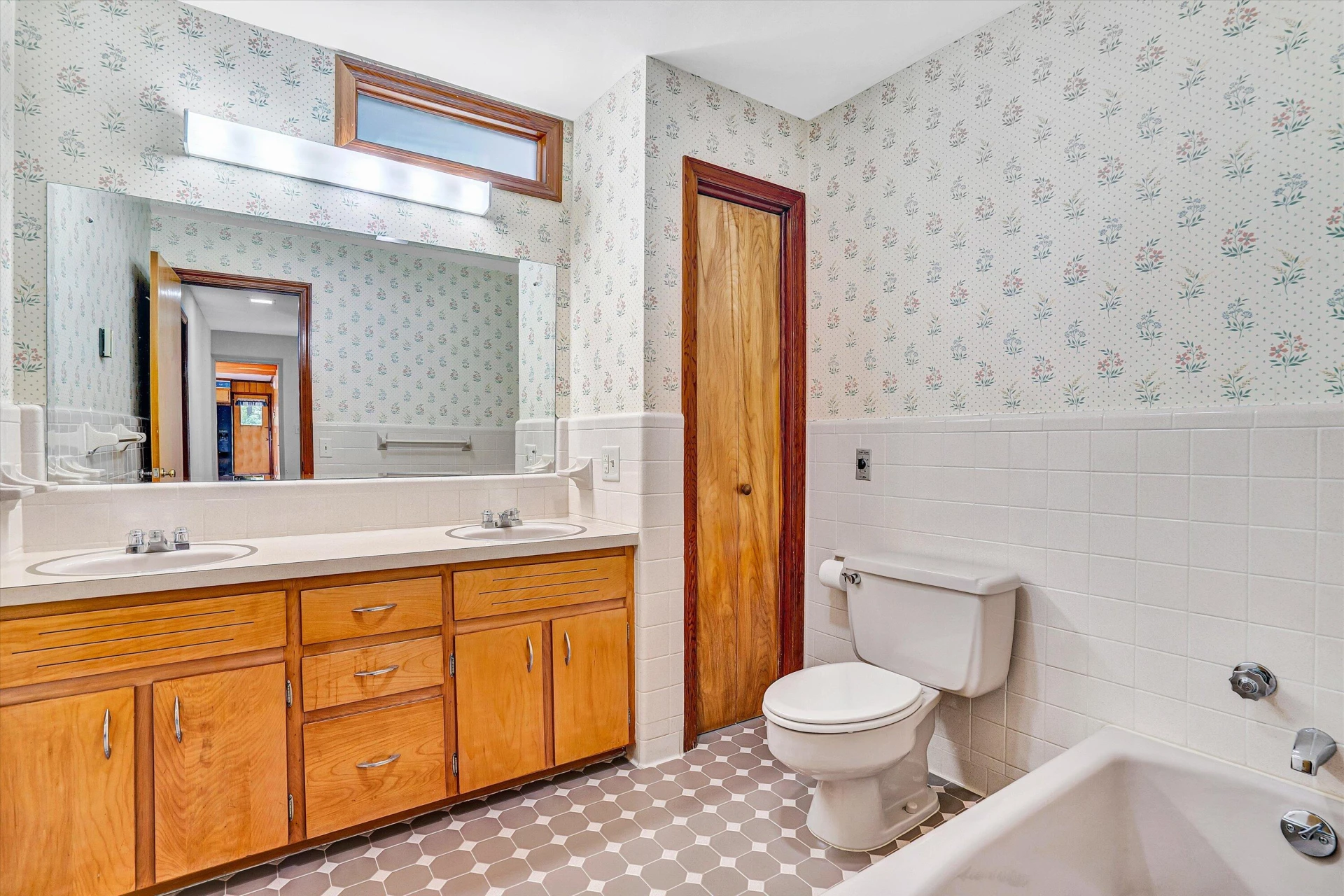 120 Vantage RD - Photo 30