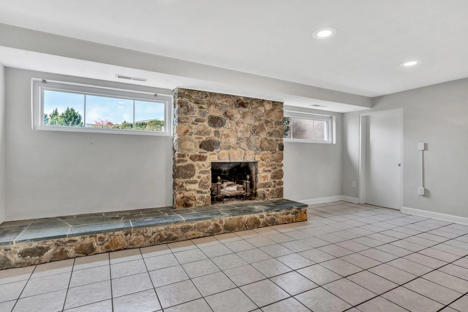 2223 Mt Regis DR - Photo 22