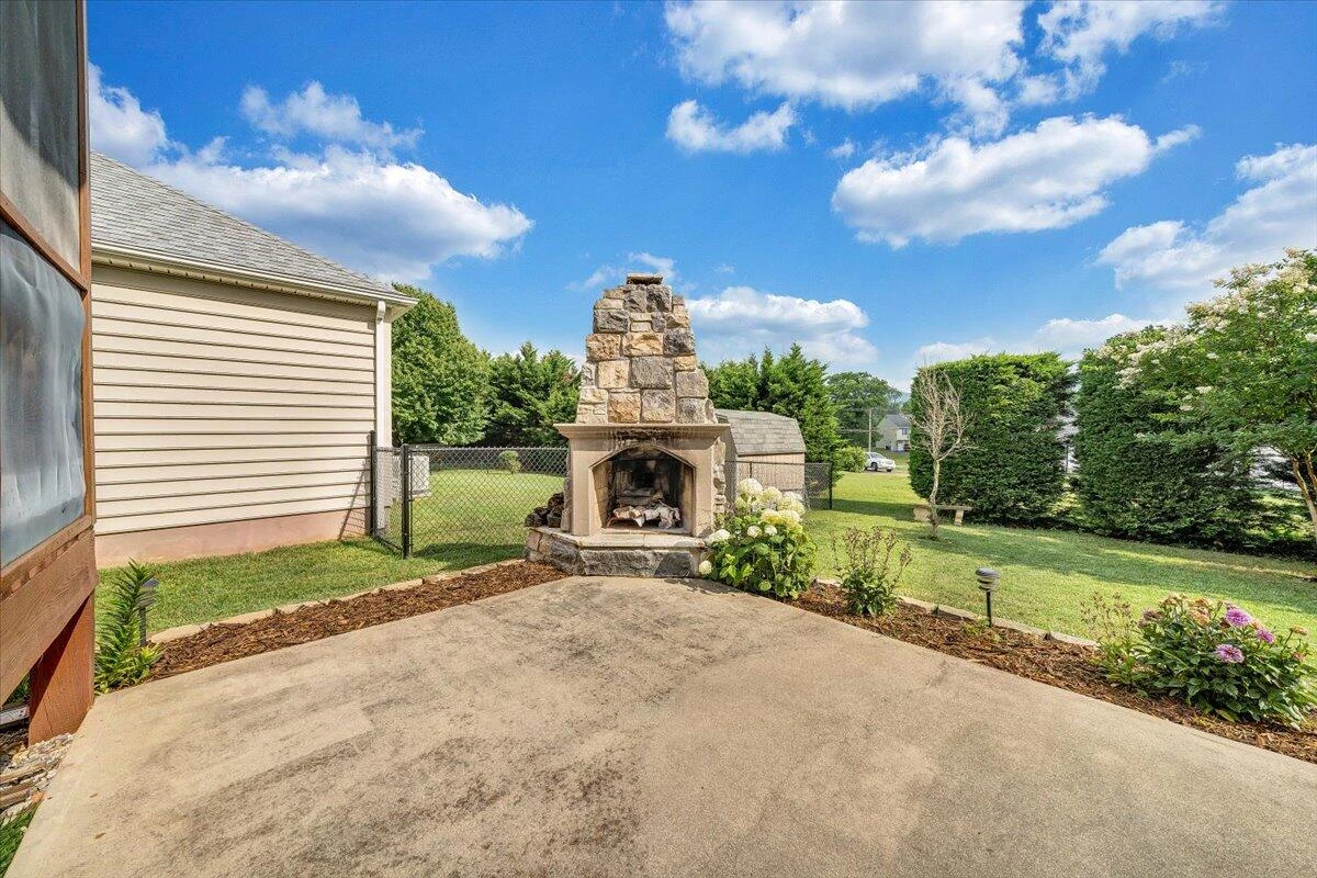 400 Kimball AVE - Photo 28