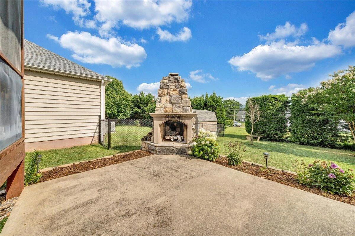 400 Kimball AVE - Photo 29