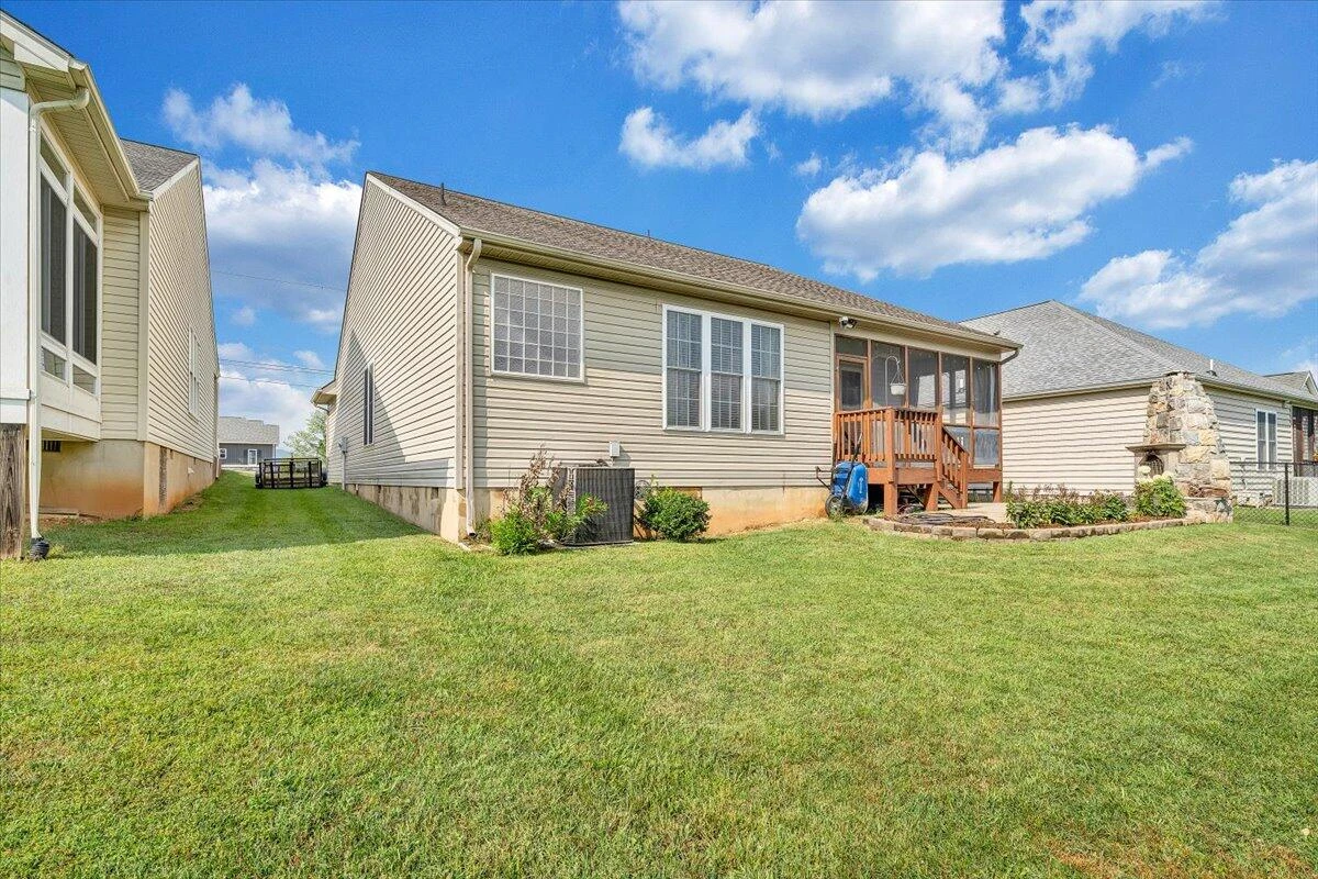 400 Kimball AVE - Photo 32