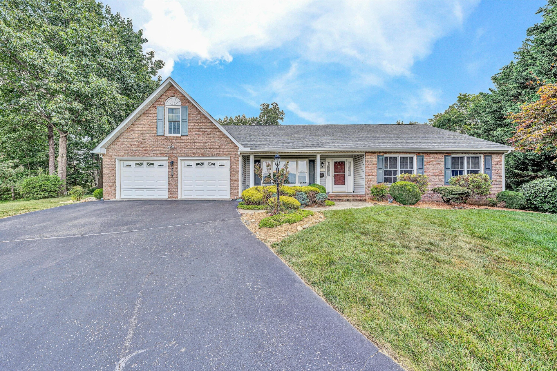 1941 Springmill RD - Photo 2