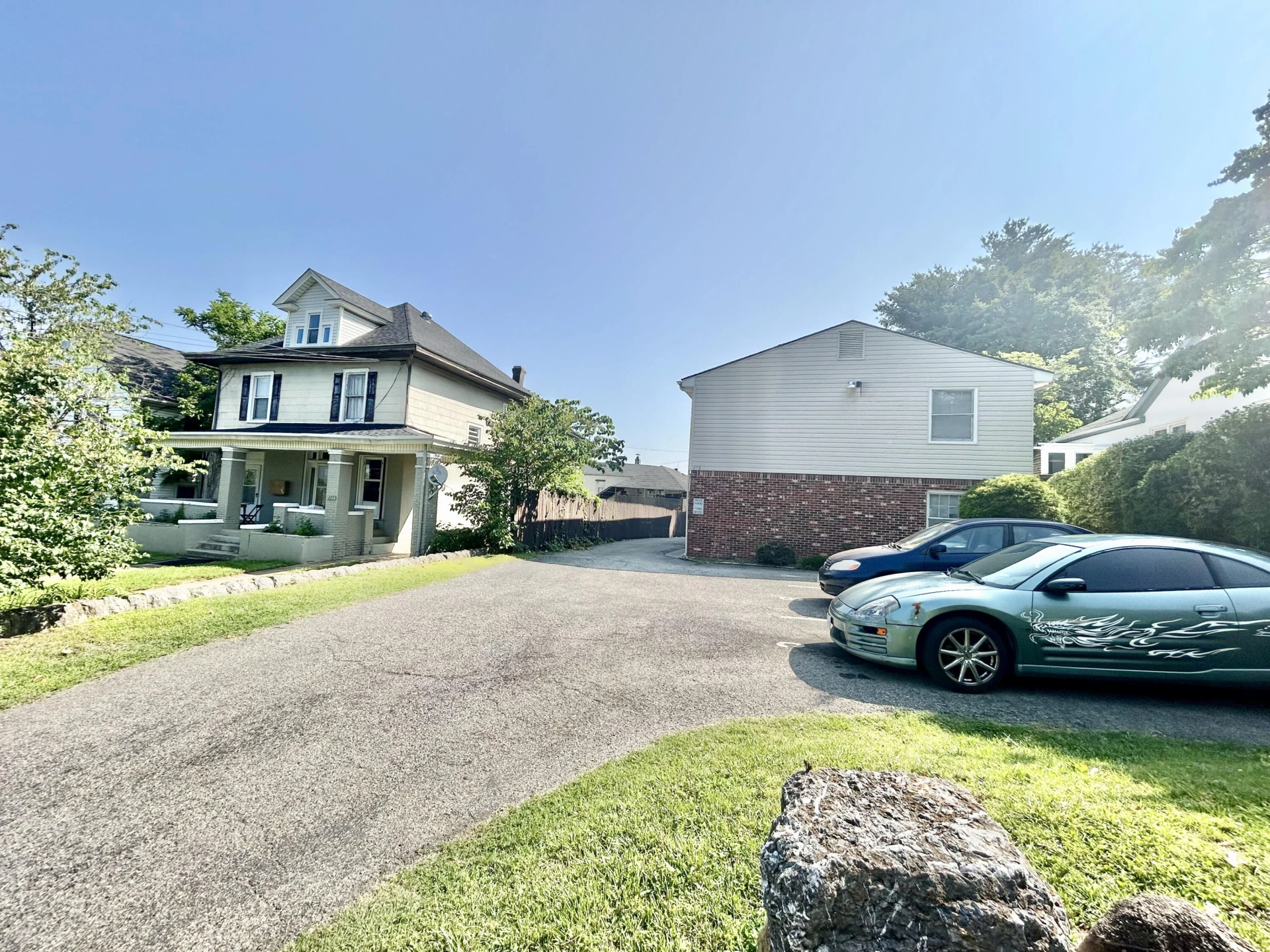 426 Walnut AVE - Photo 12