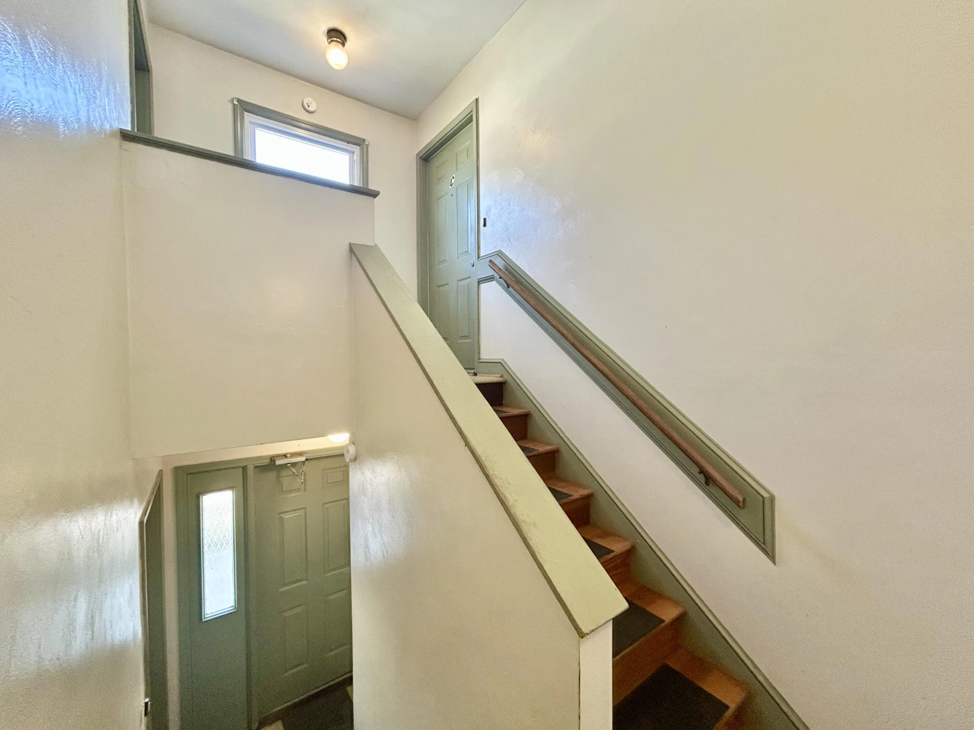 426 Walnut AVE - Photo 16