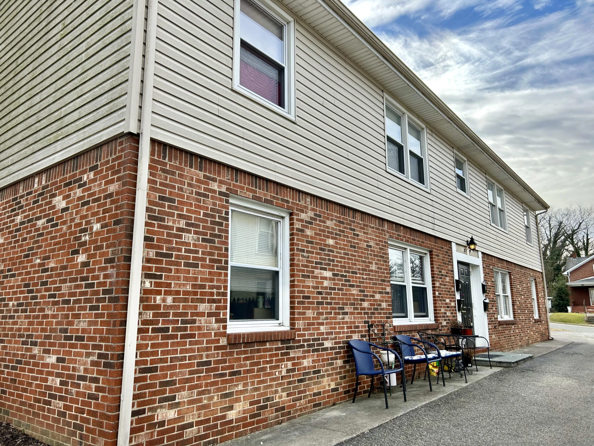 426 Walnut AVE - Photo 2