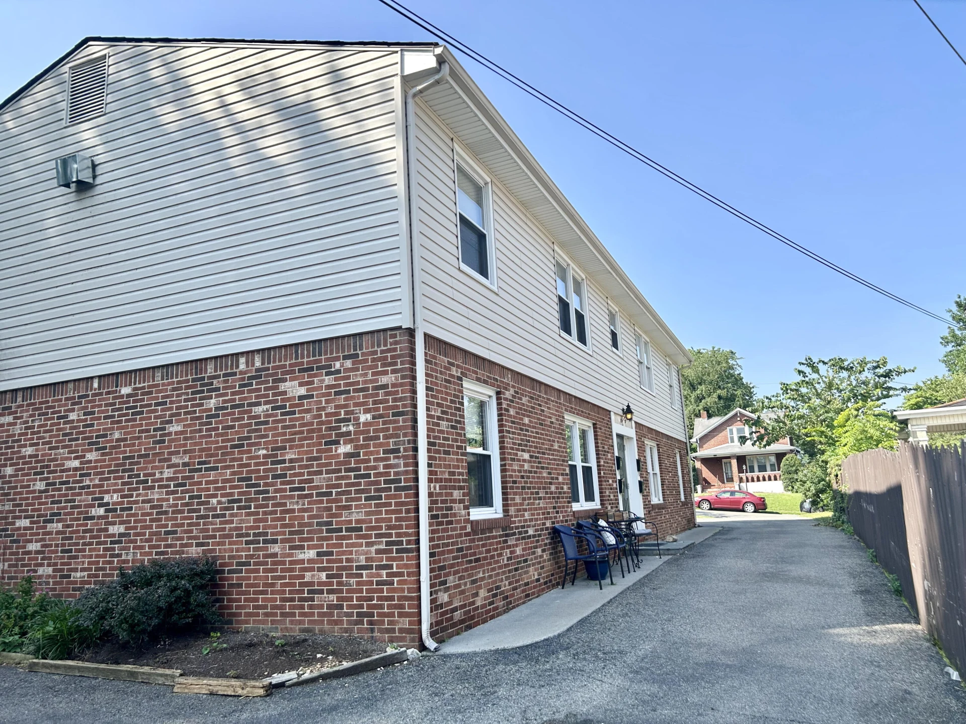426 Walnut AVE - Photo 7