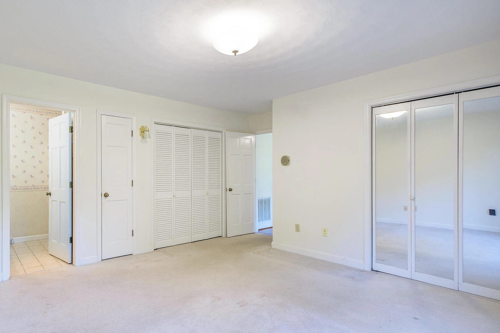 75 Eleanor LN - Photo 15