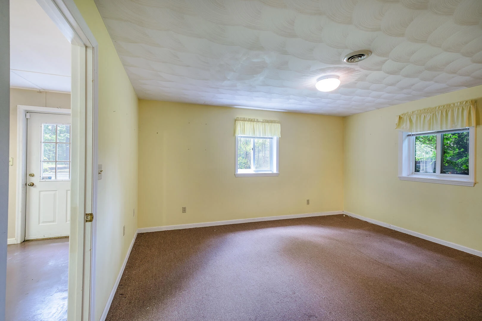 75 Eleanor LN - Photo 27