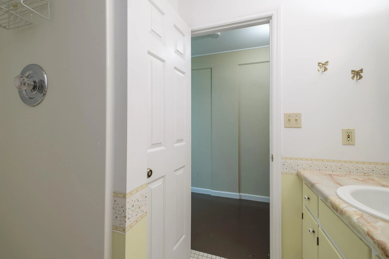 75 Eleanor LN - Photo 32