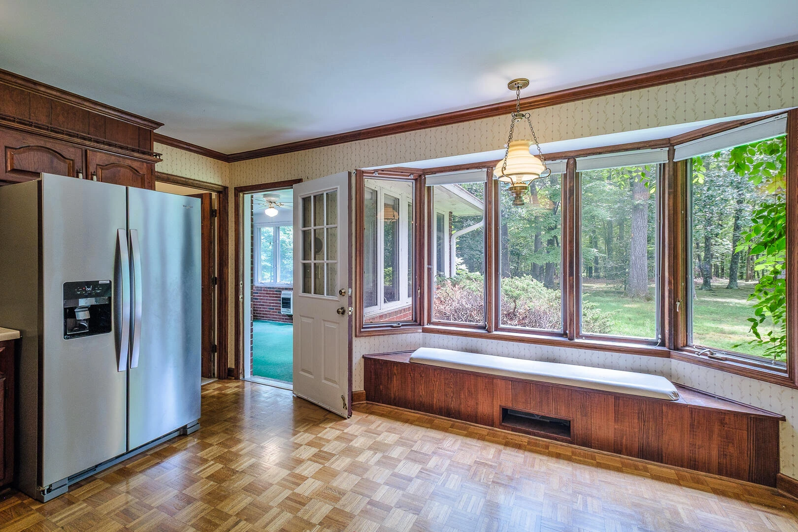 75 Eleanor LN - Photo 6