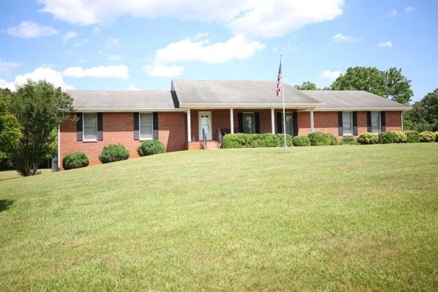218 North Branch RD