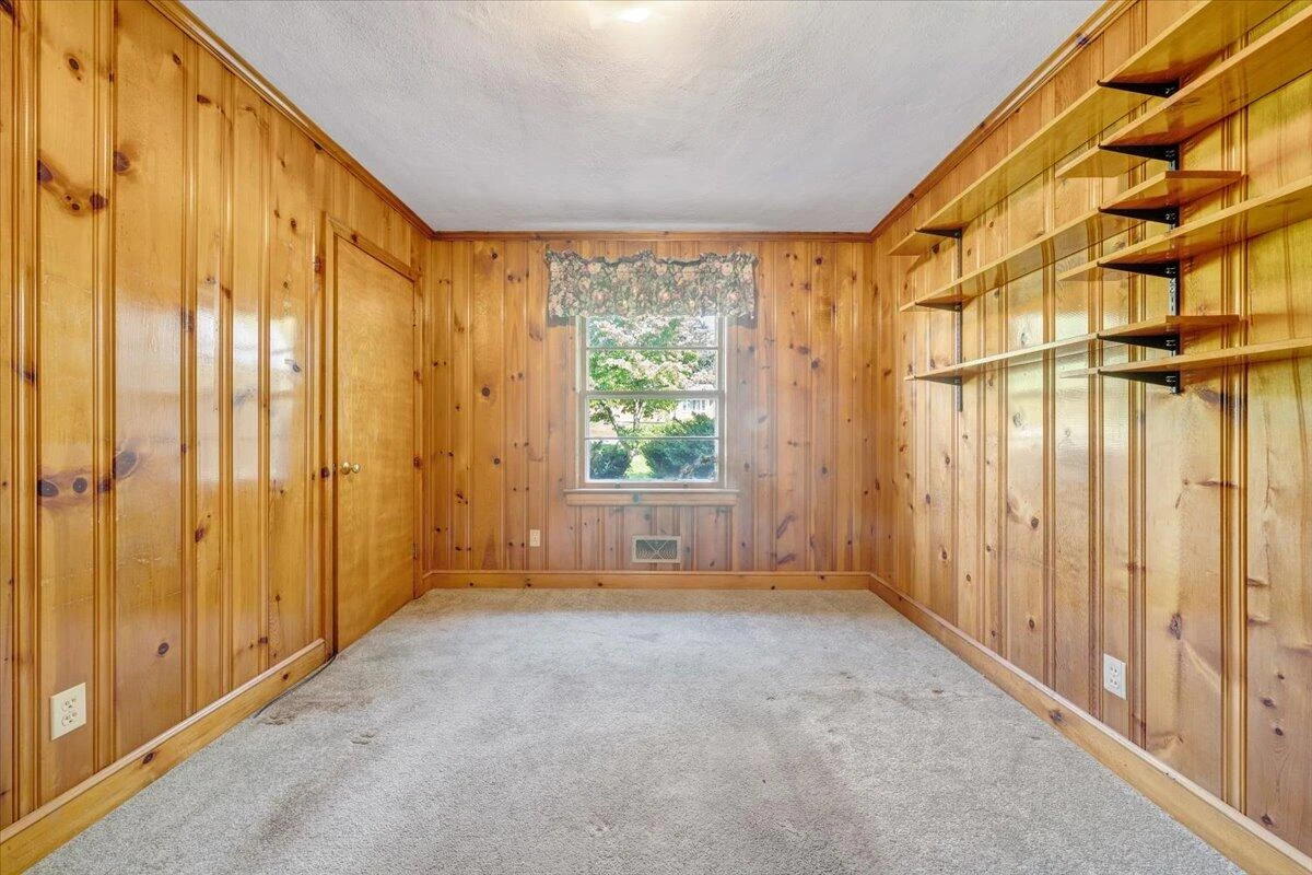6621 Sherry RD - Photo 15