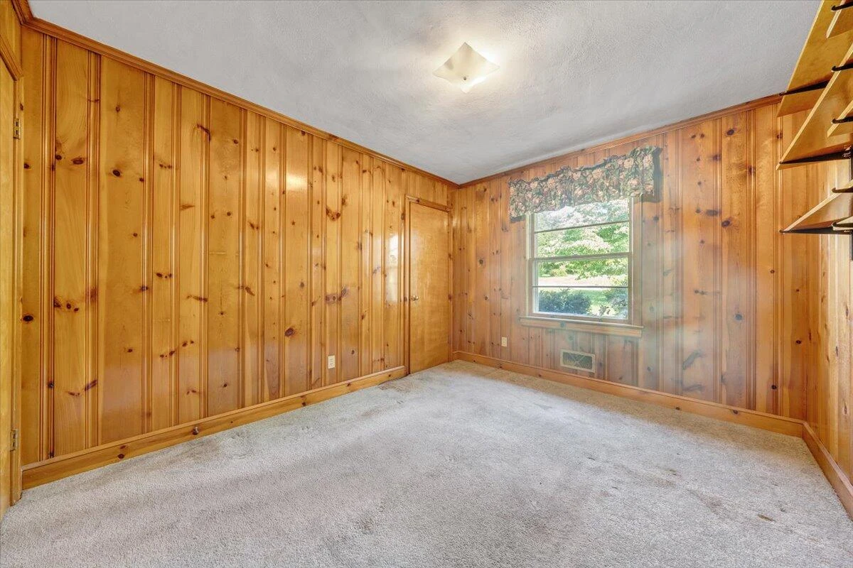 6621 Sherry RD - Photo 16