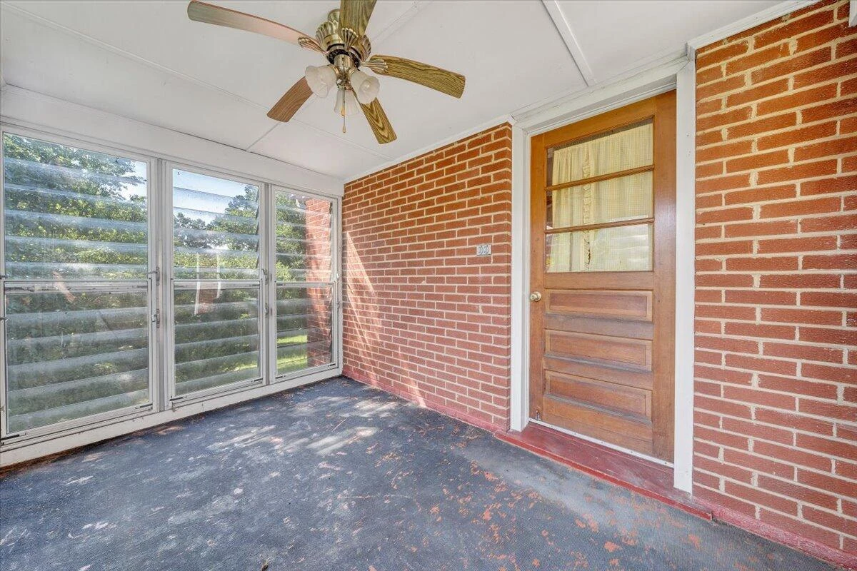6621 Sherry RD - Photo 21
