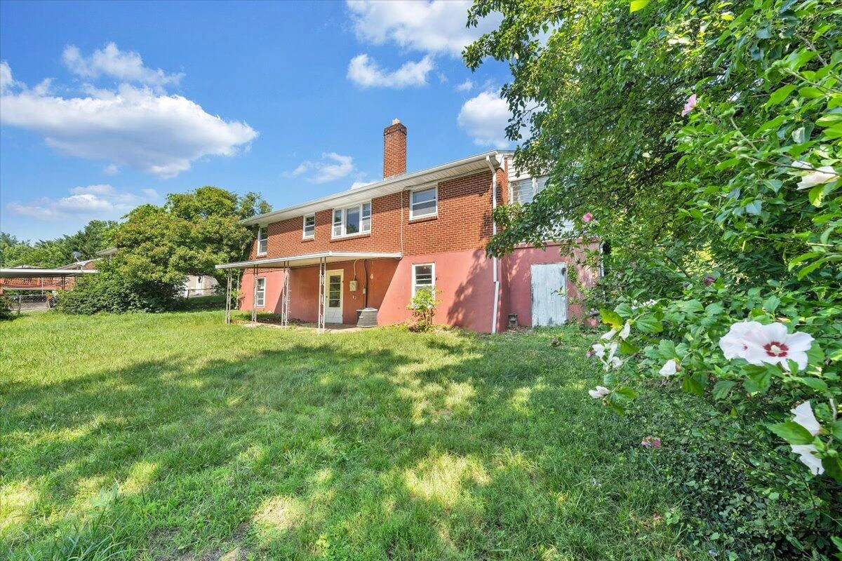 6621 Sherry RD - Photo 31