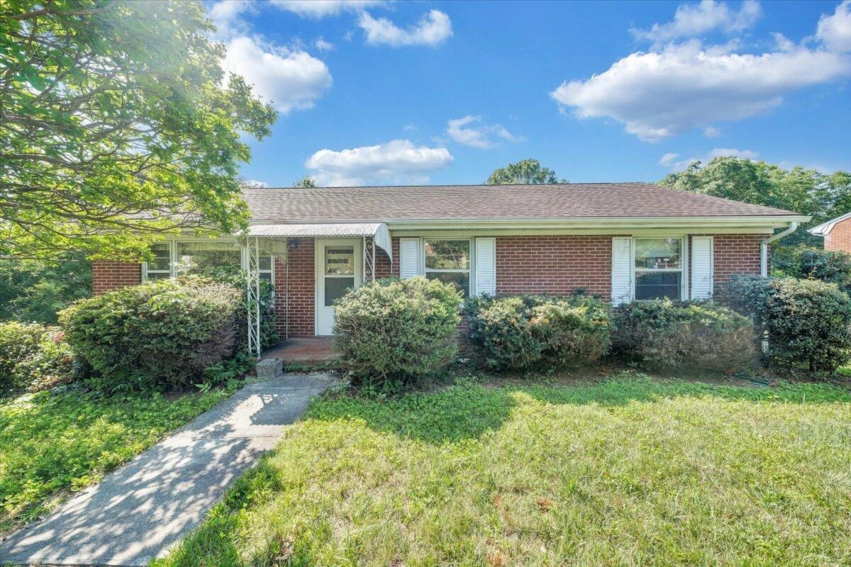6621 Sherry RD - Photo 34