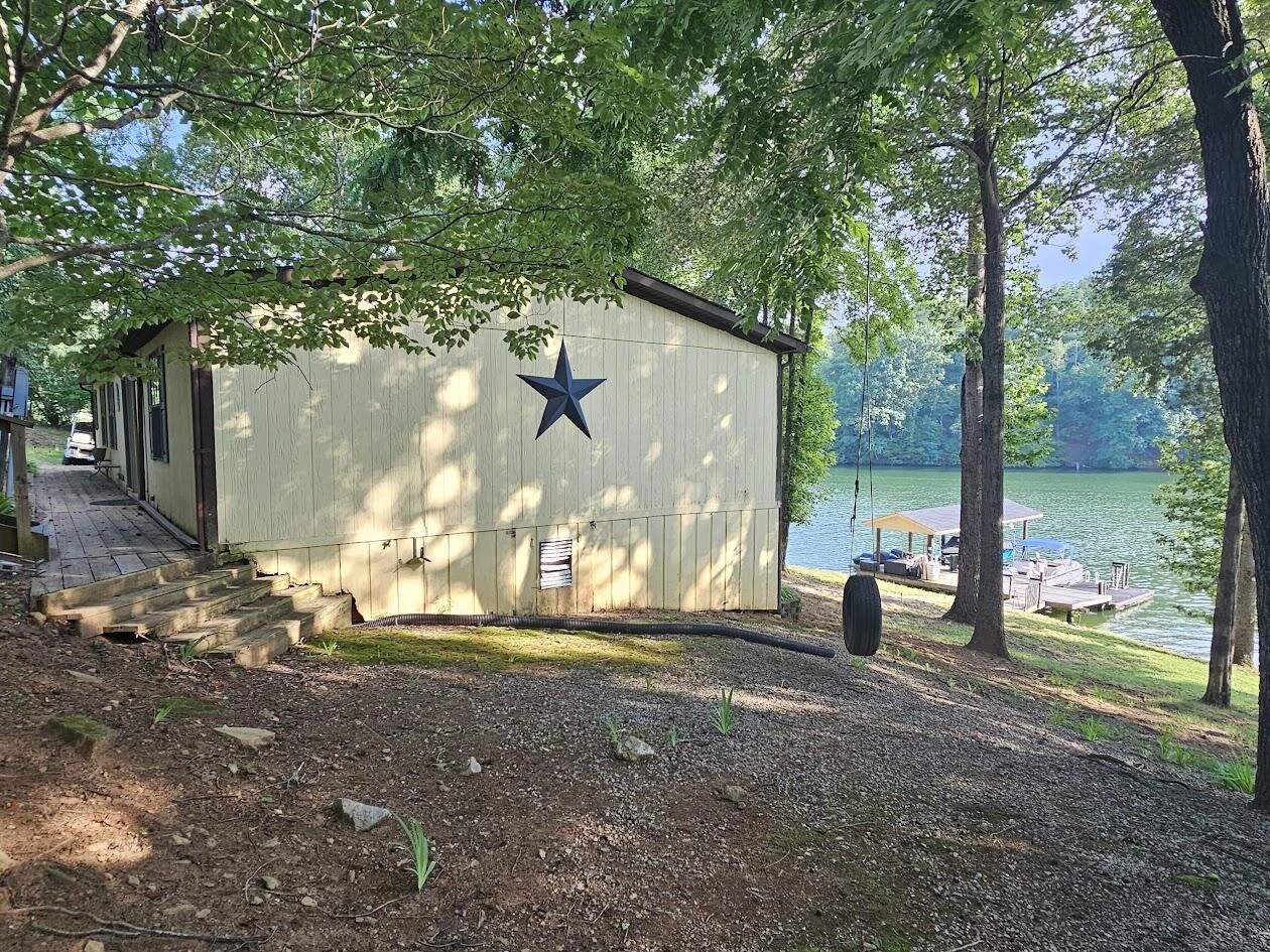 509 Pleasure Point DR