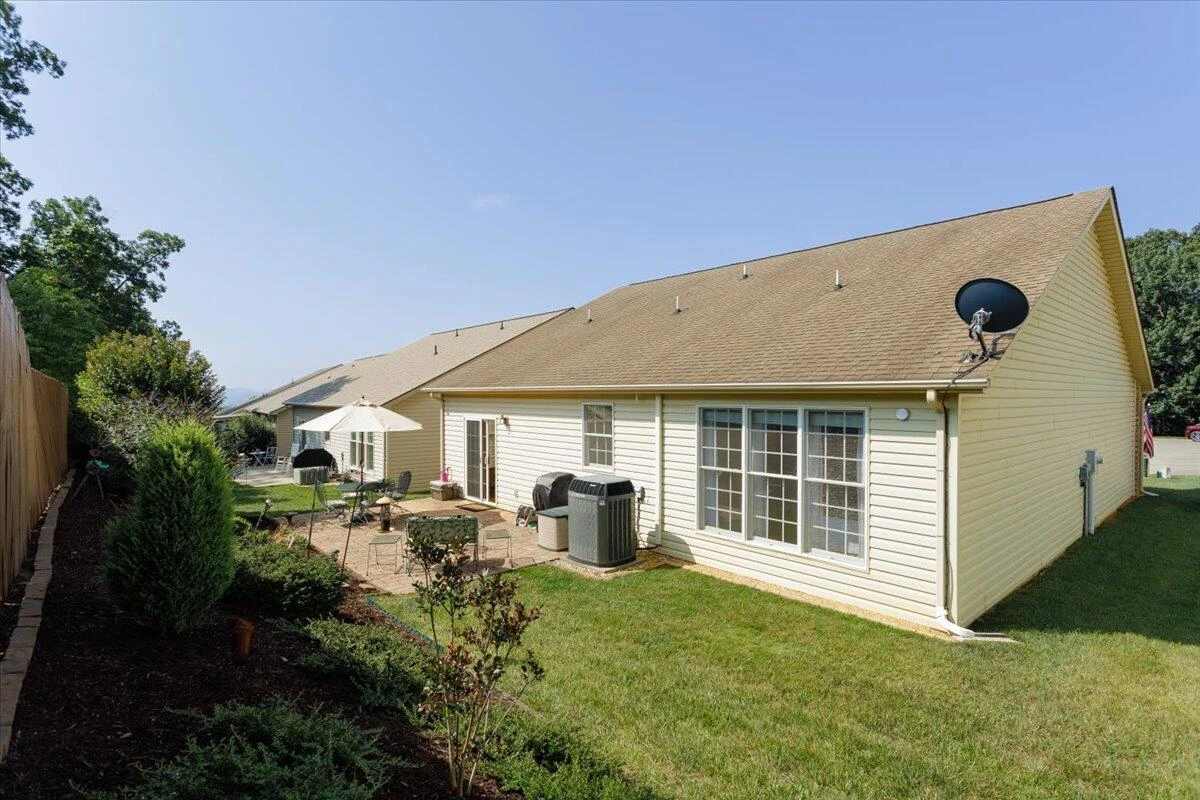 1522 Innsbrooke DR - Photo 27