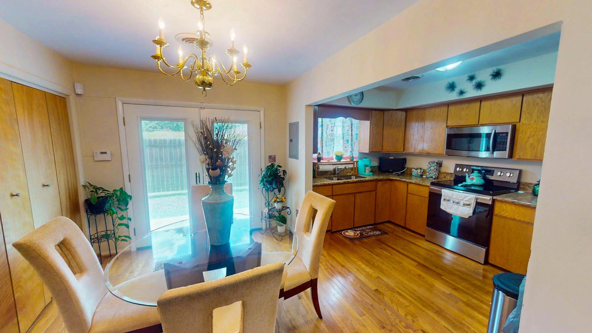 206 MADISON AVE - Photo 11