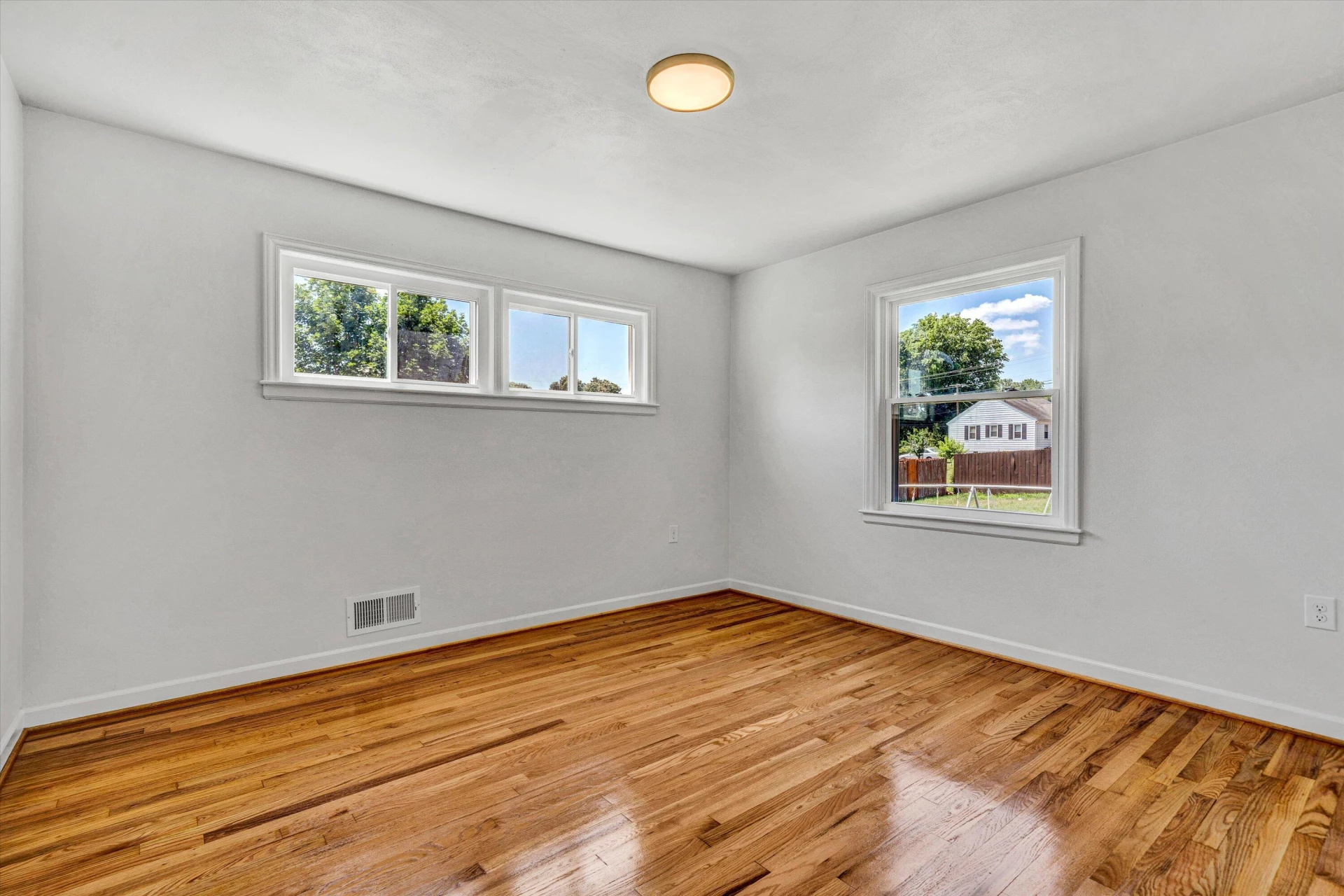 3113 Birchlawn AVE - Photo 10