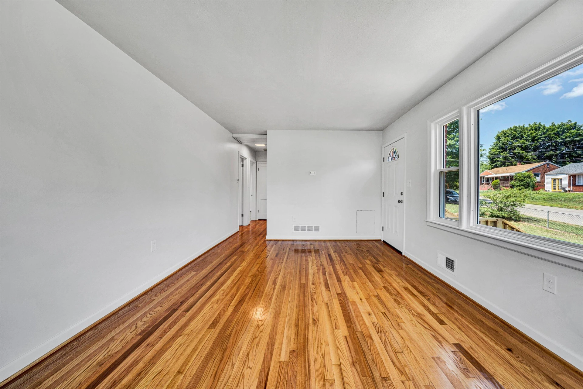 3113 Birchlawn AVE - Photo 4