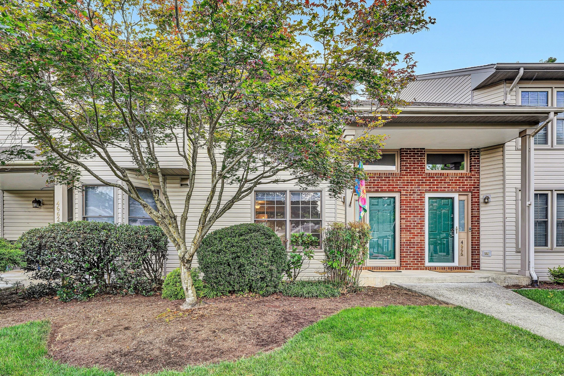 4664 Mill View CT