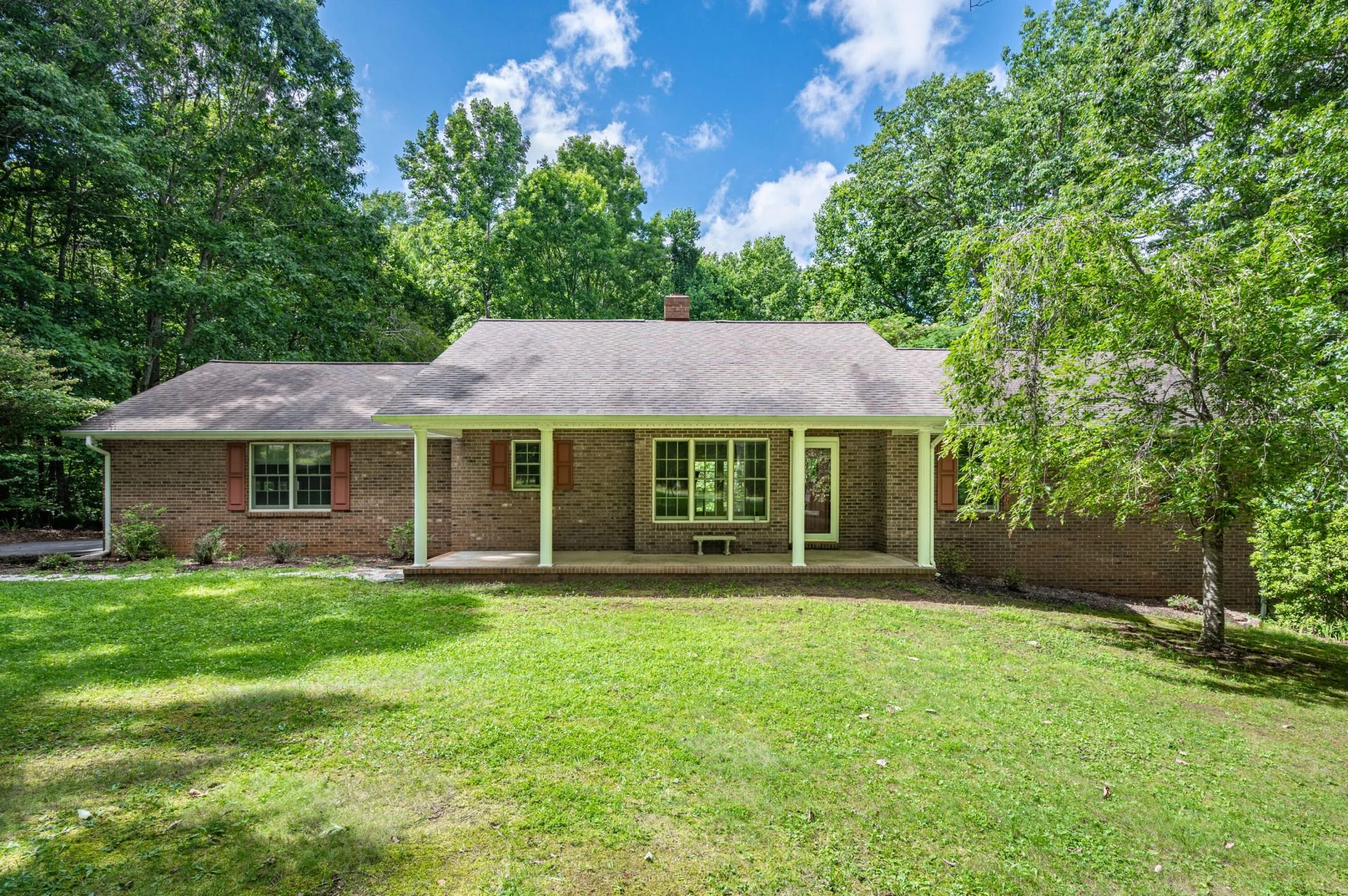 145 White Oak DR