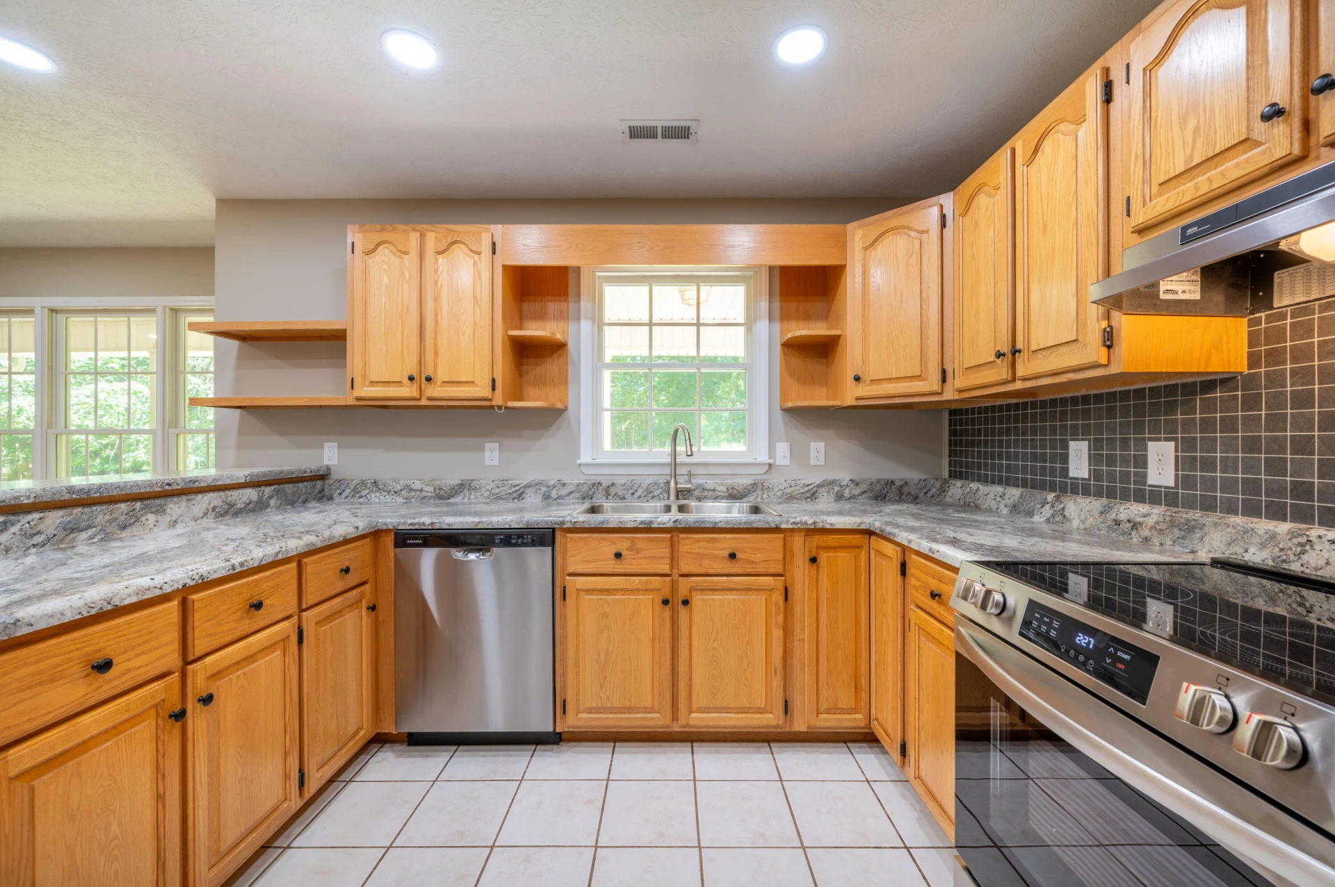 145 White Oak DR - Photo 15