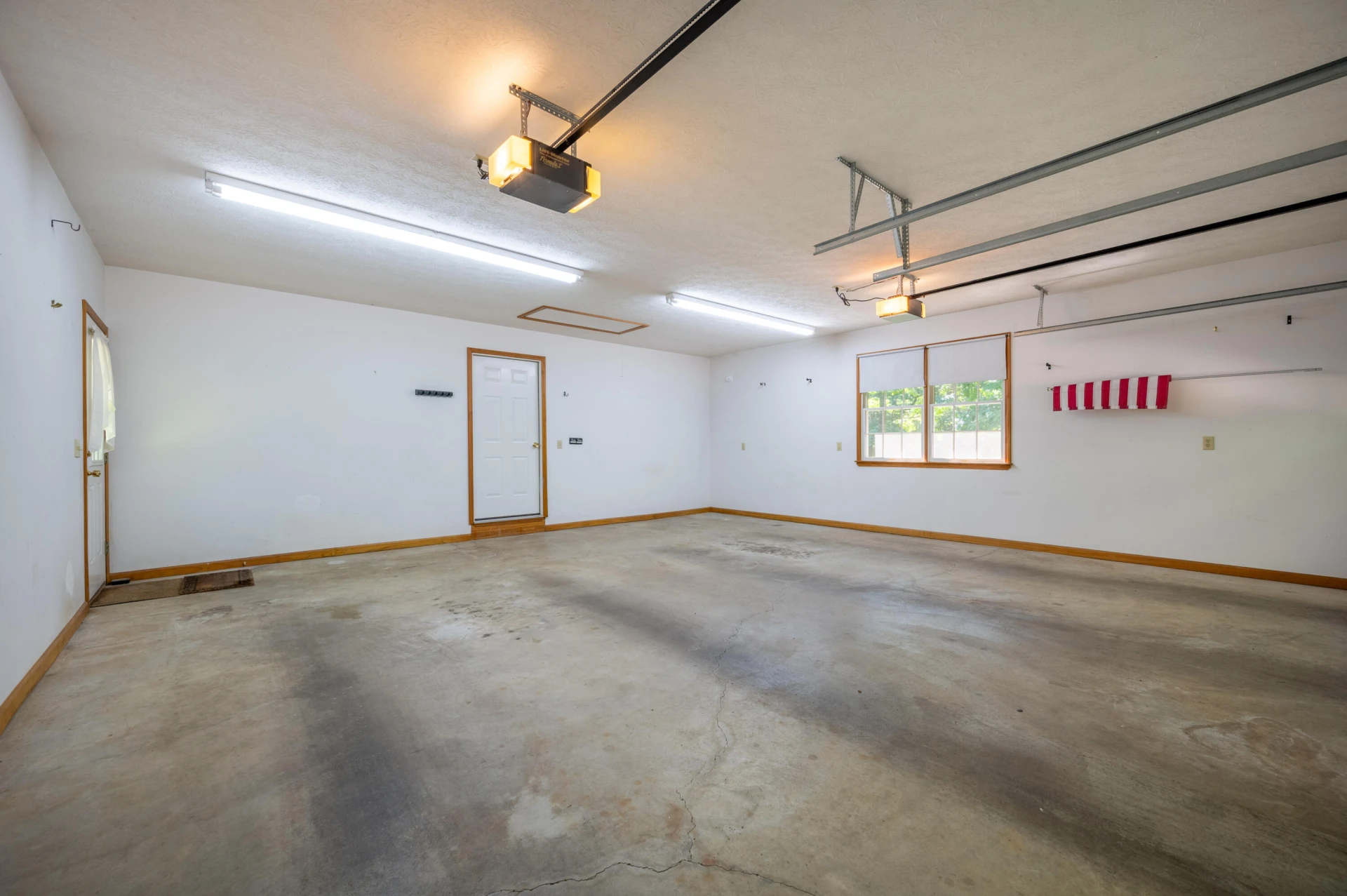 145 White Oak DR - Photo 43