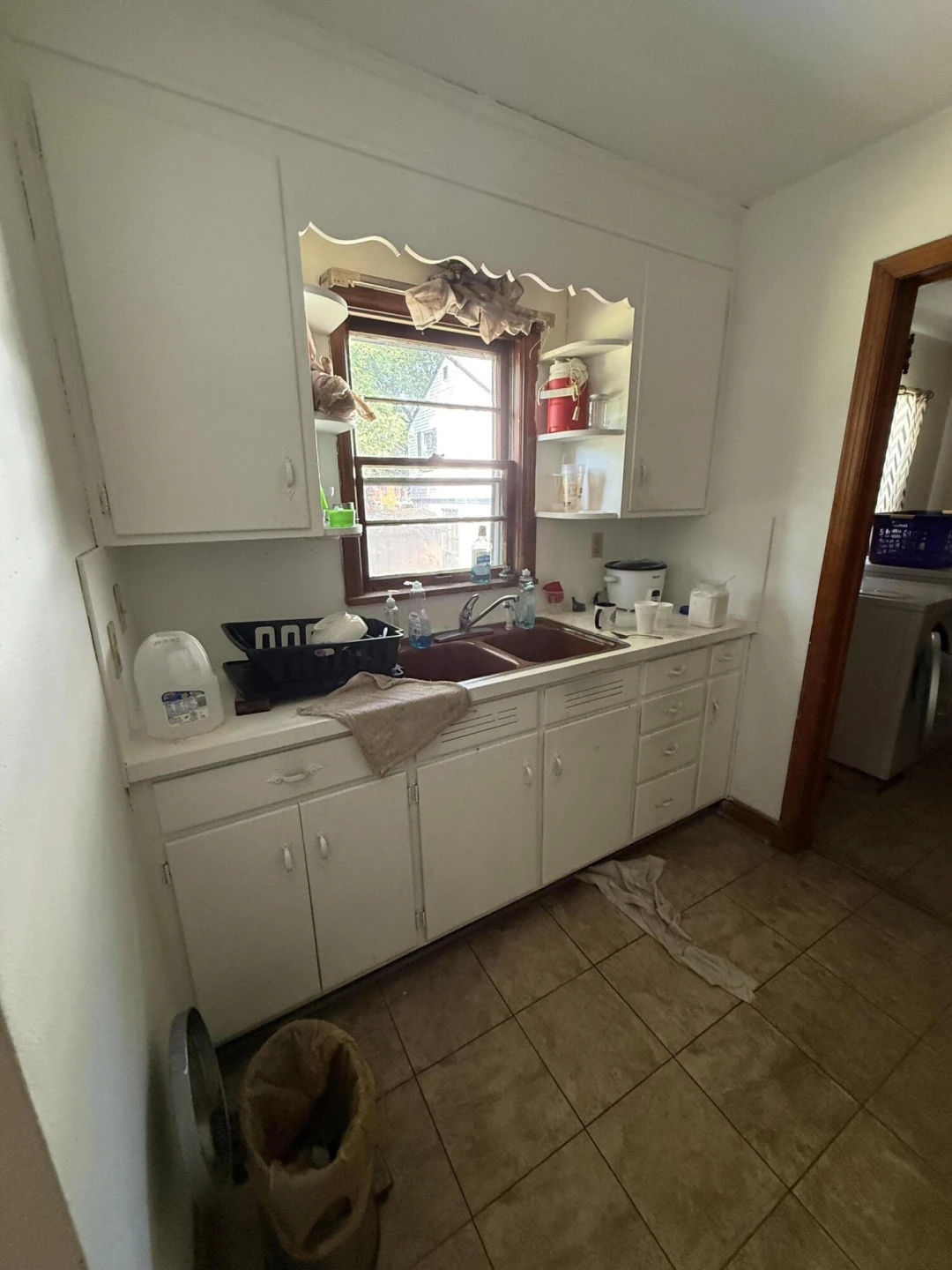 3124 Round Hill AVE - Photo 2