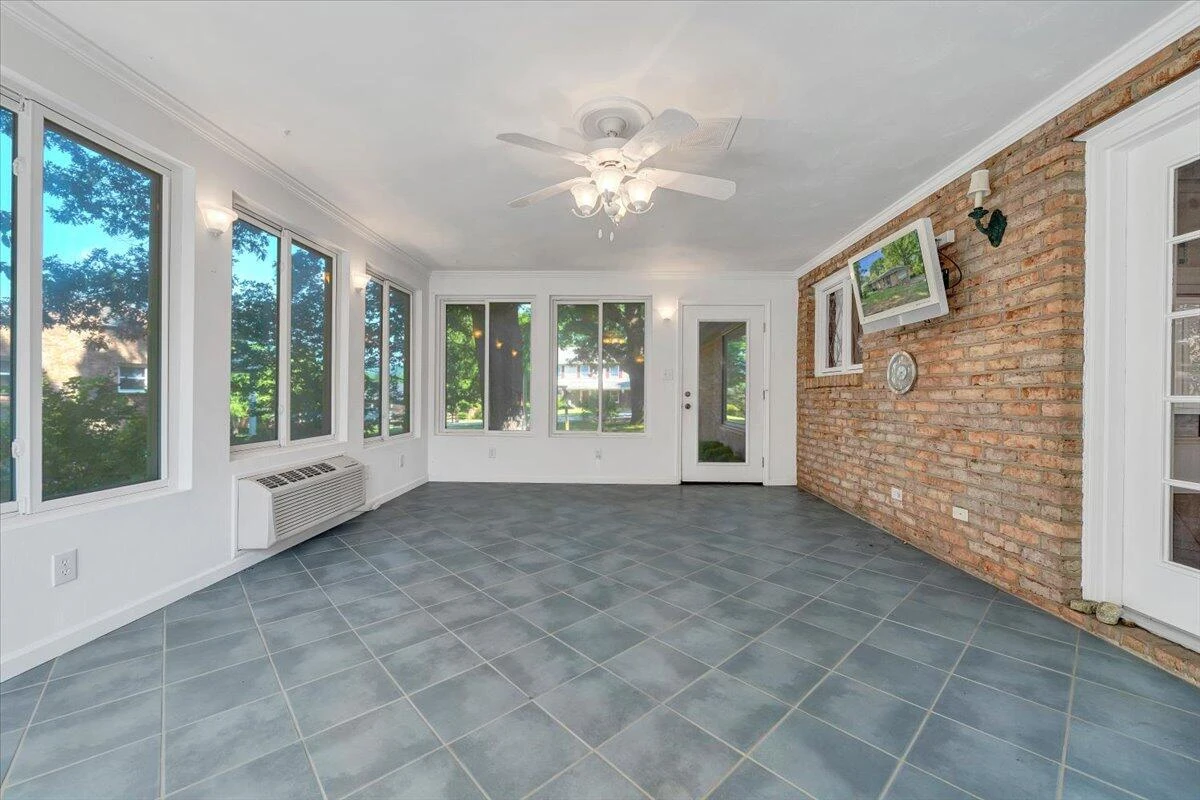 5278 North Spring DR - Photo 9