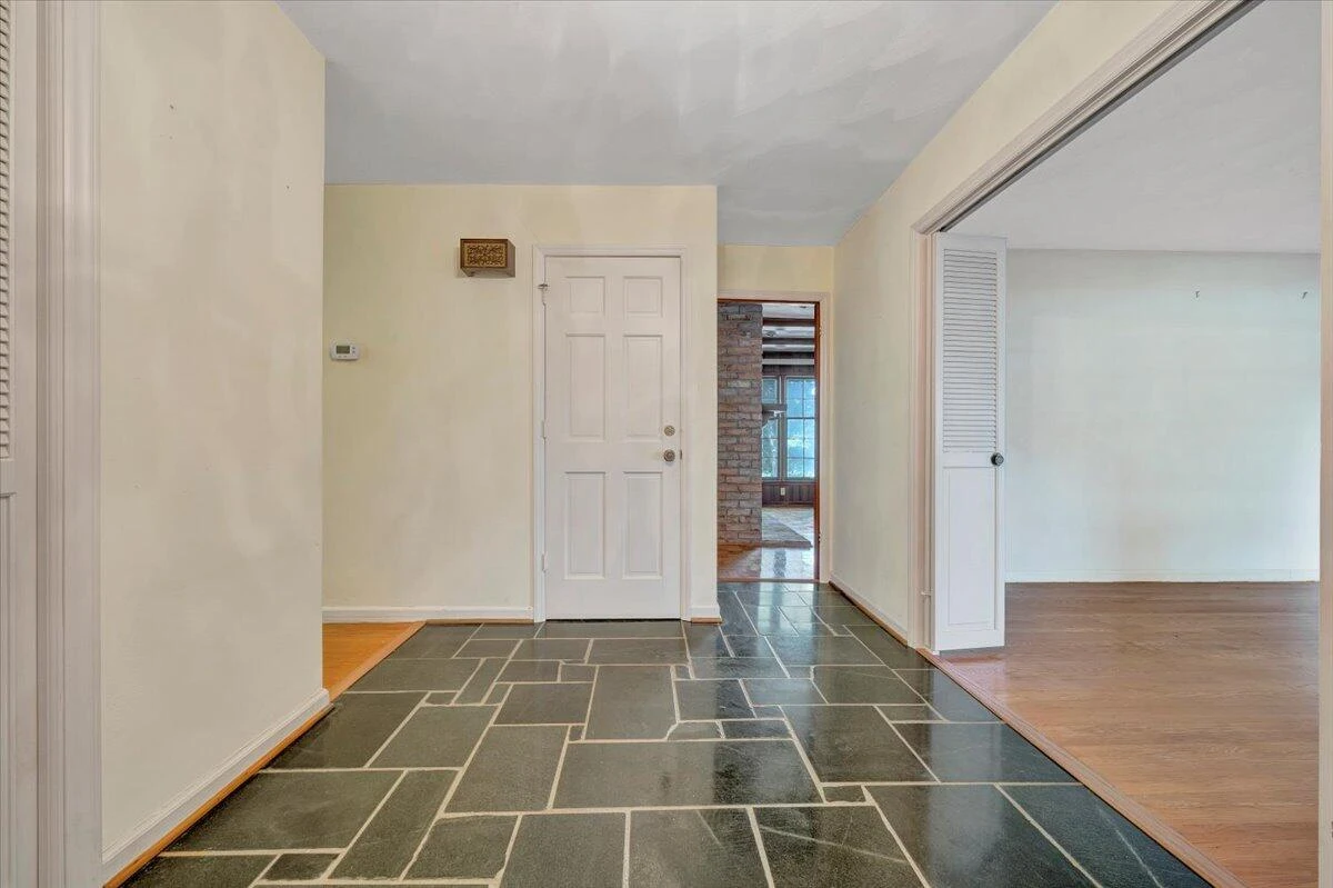 5278 North Spring DR - Photo 10
