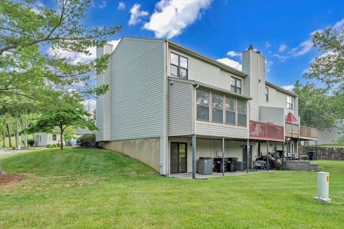 7198 Wild Cherry CT - Photo 3