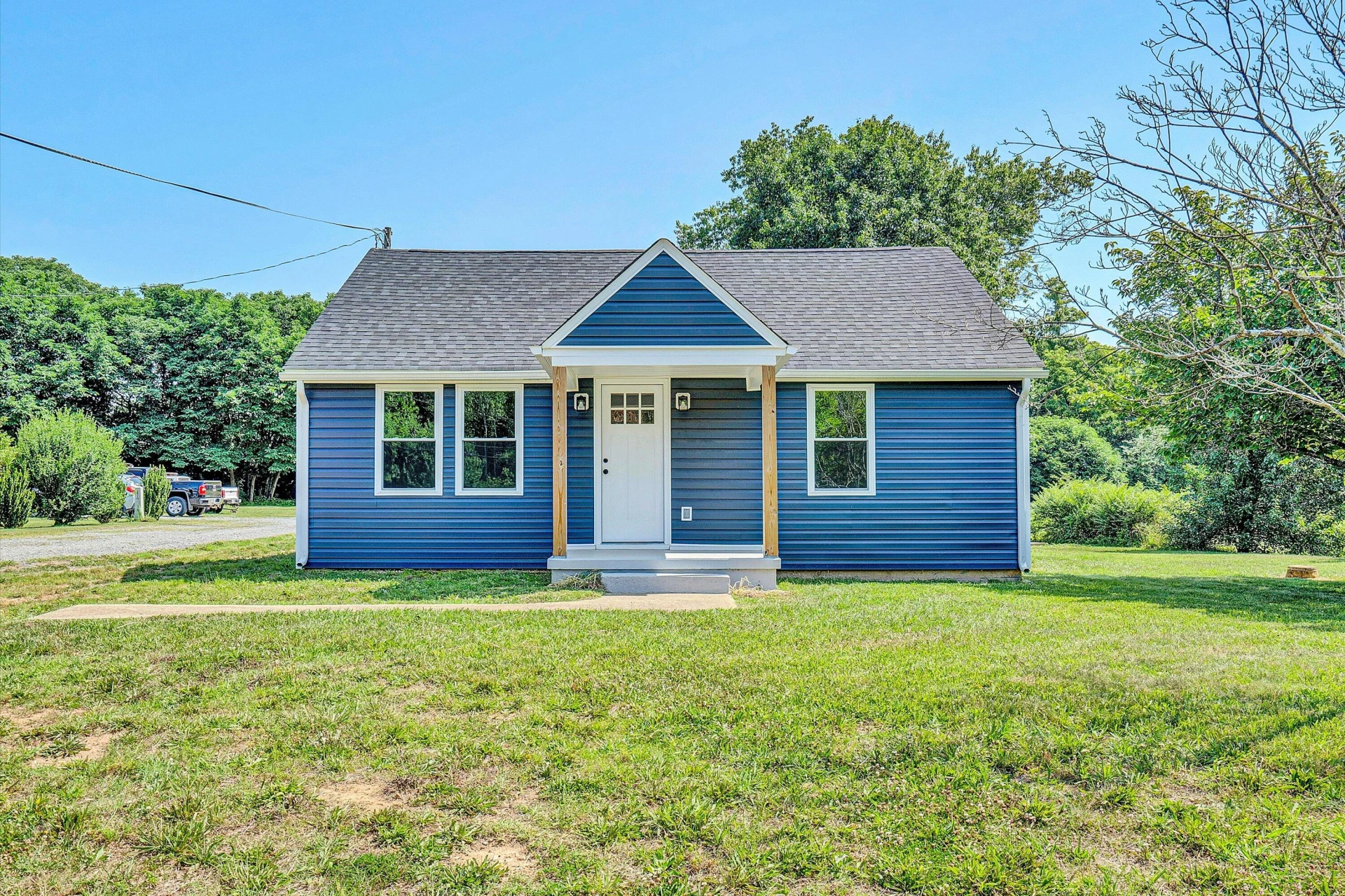 1021 Bowman LN