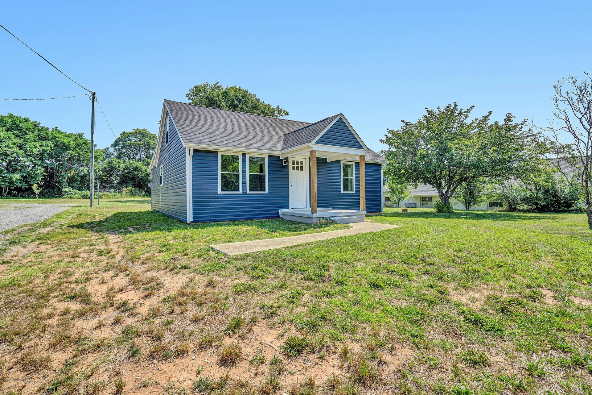 1021 Bowman LN - Photo 2