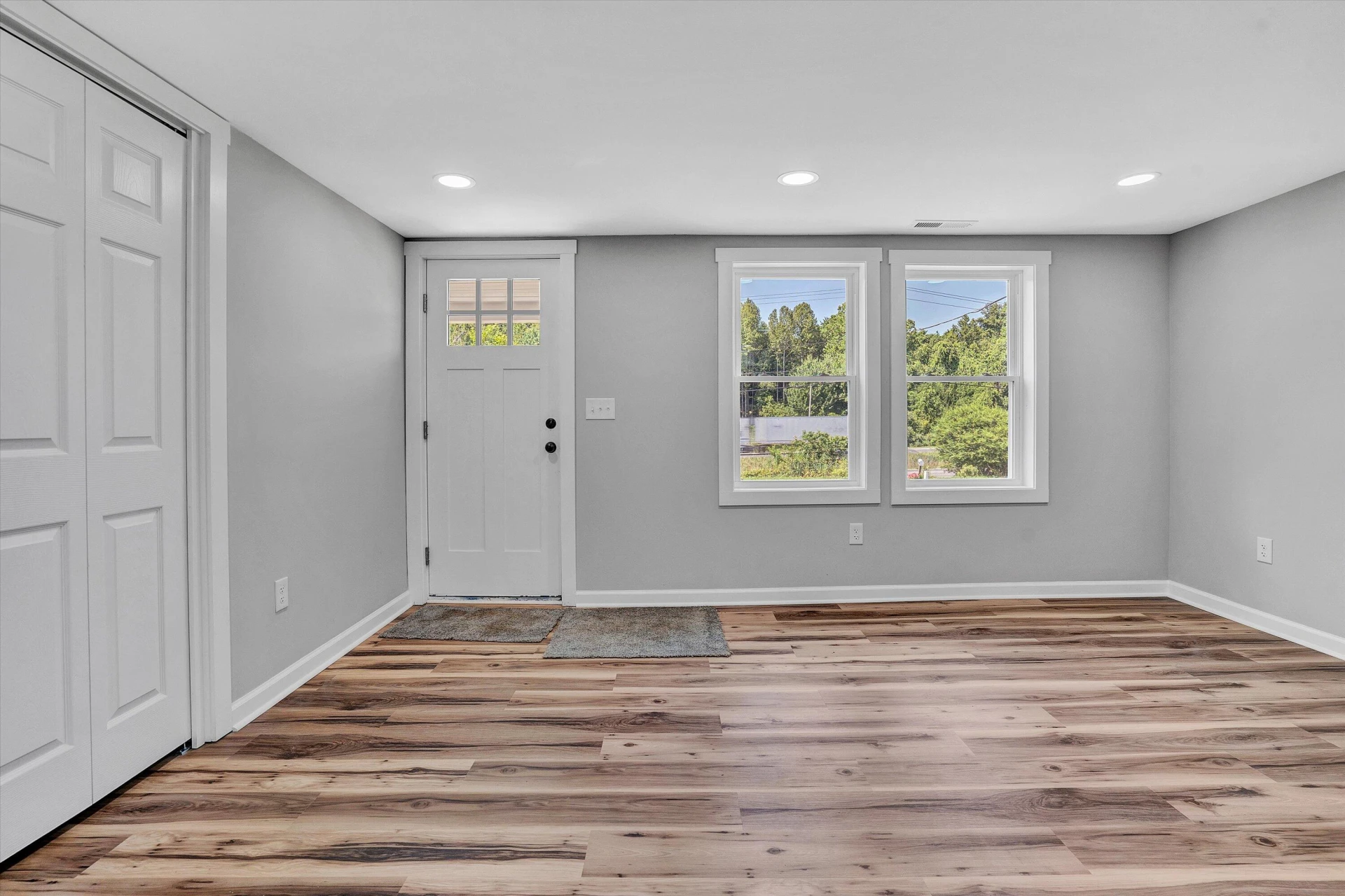 1021 Bowman LN - Photo 4