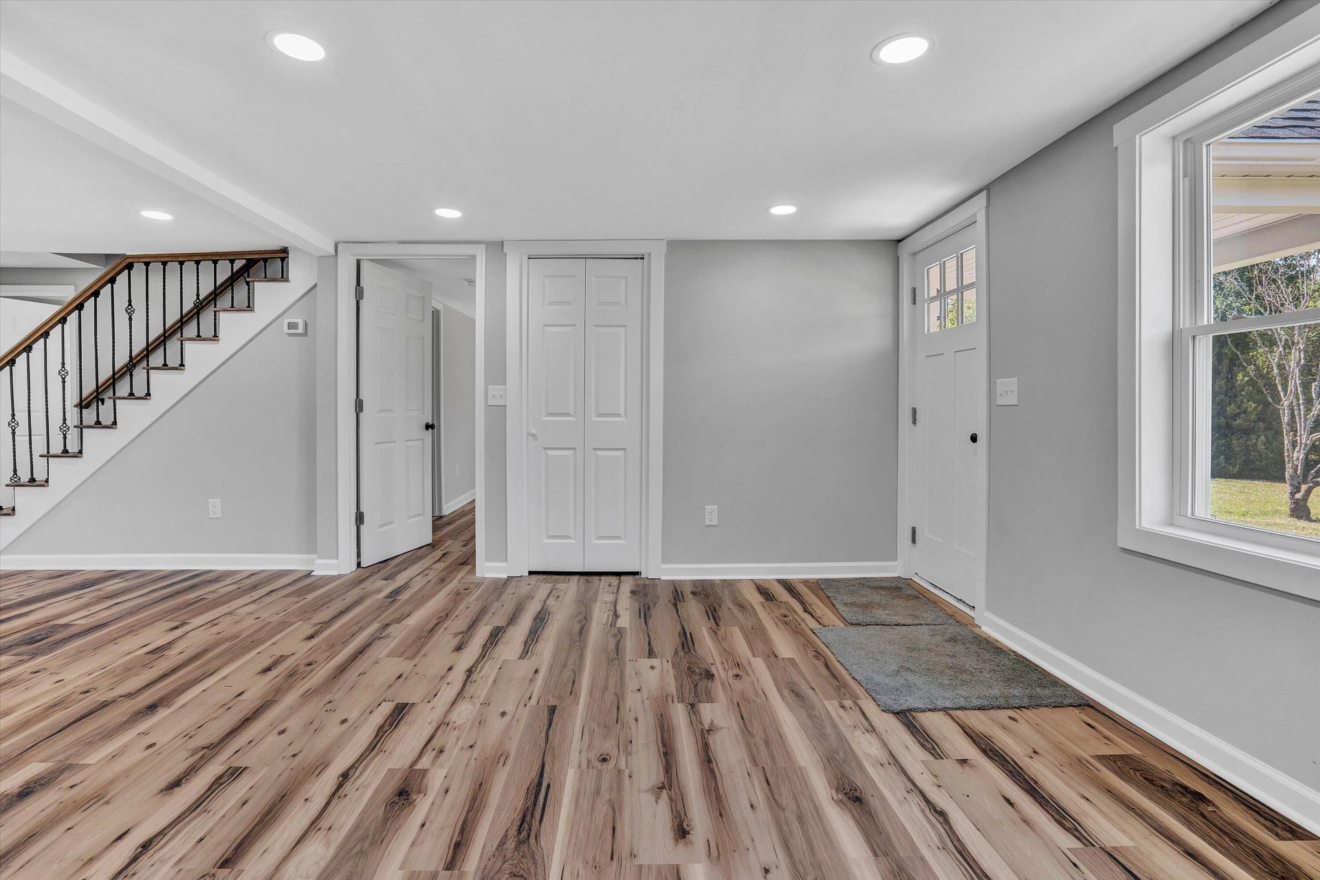 1021 Bowman LN - Photo 7