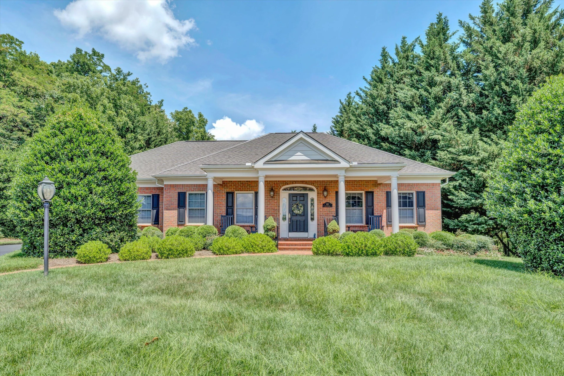 625 Highfield RD