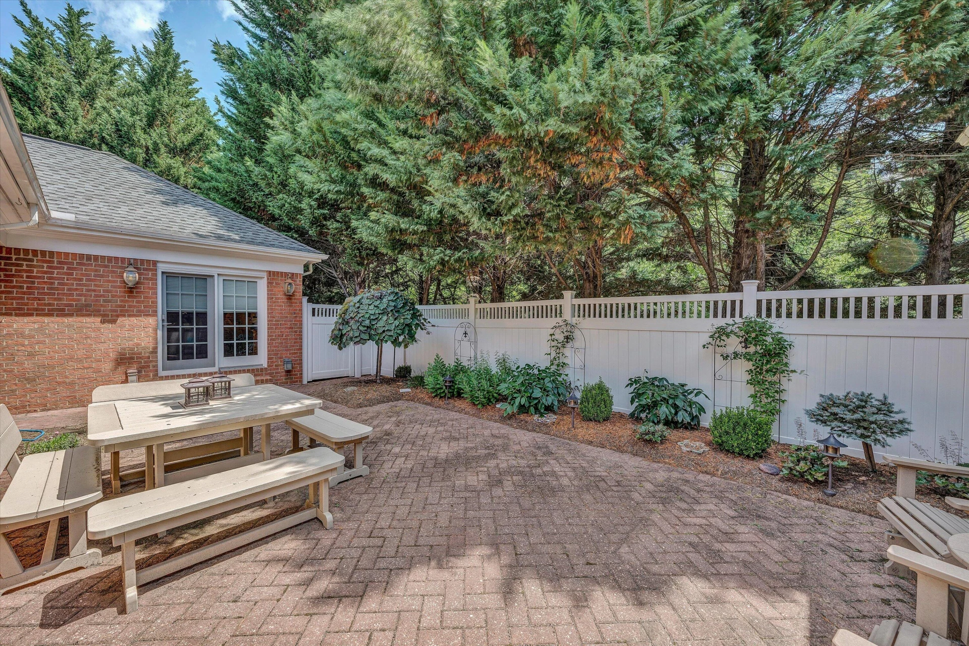 625 Highfield RD - Photo 33