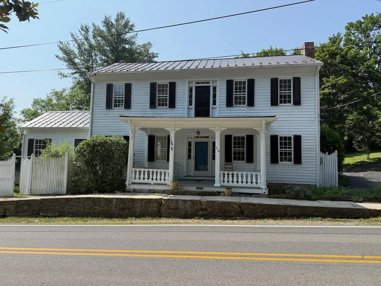220 Main ST