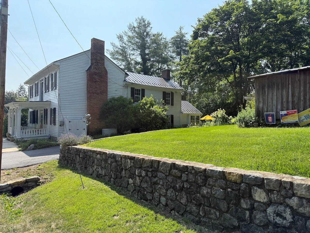 220 Main ST - Photo 4