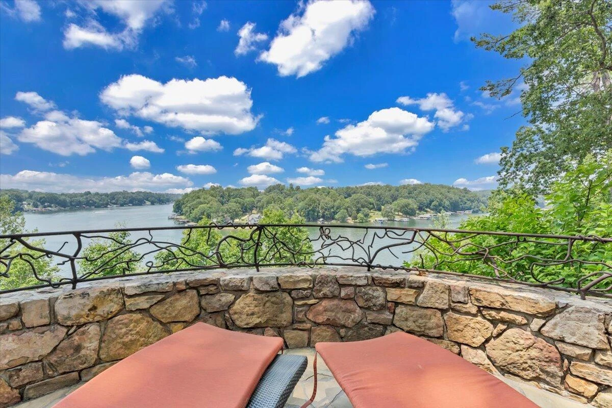 136 Village LN - Photo 108