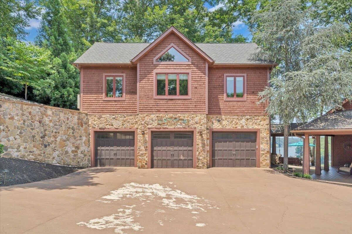 136 Village LN - Photo 109