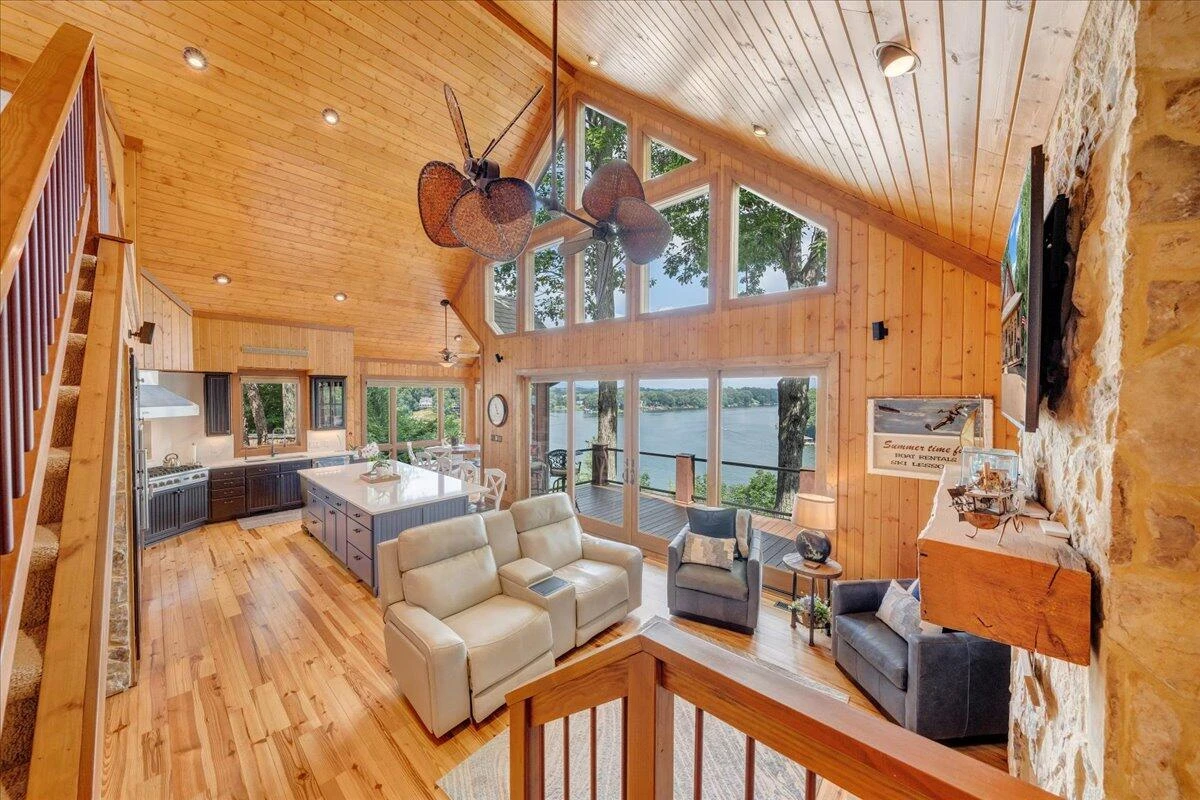136 Village LN - Photo 11