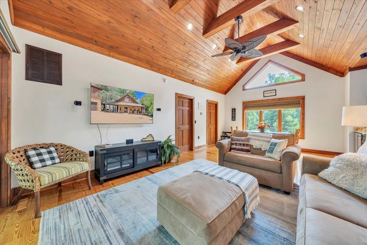 136 Village LN - Photo 113